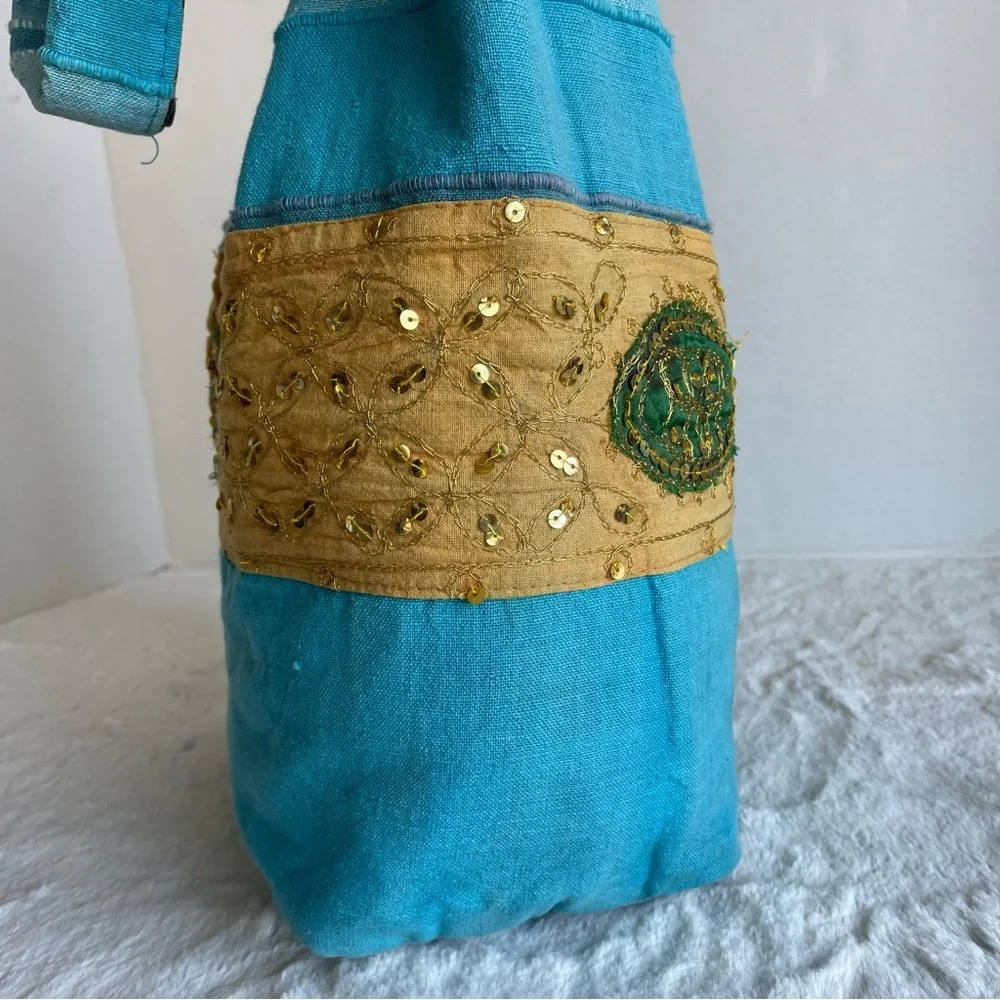 Hippie Sling Crossbody Bag - Picture 4 of 14